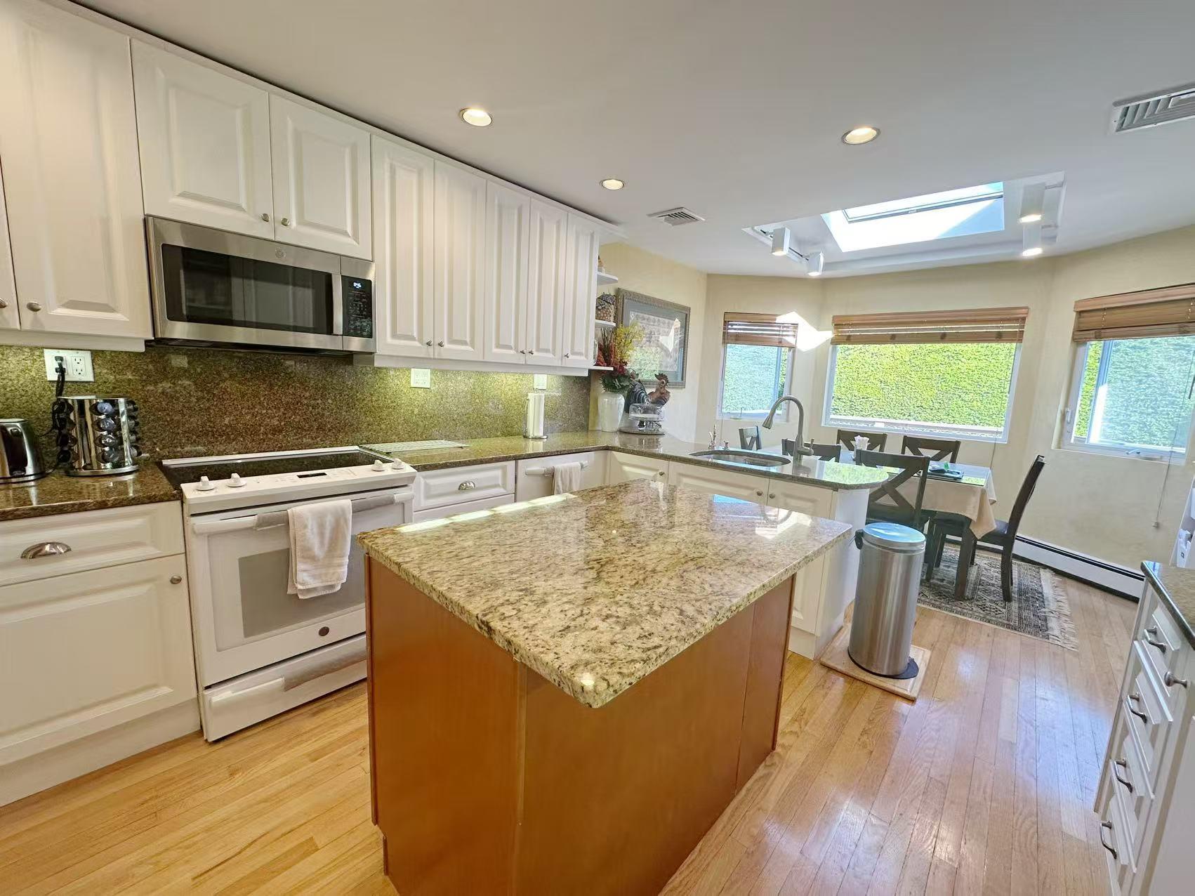 103 Birchwood Park, Jericho, New York image 5