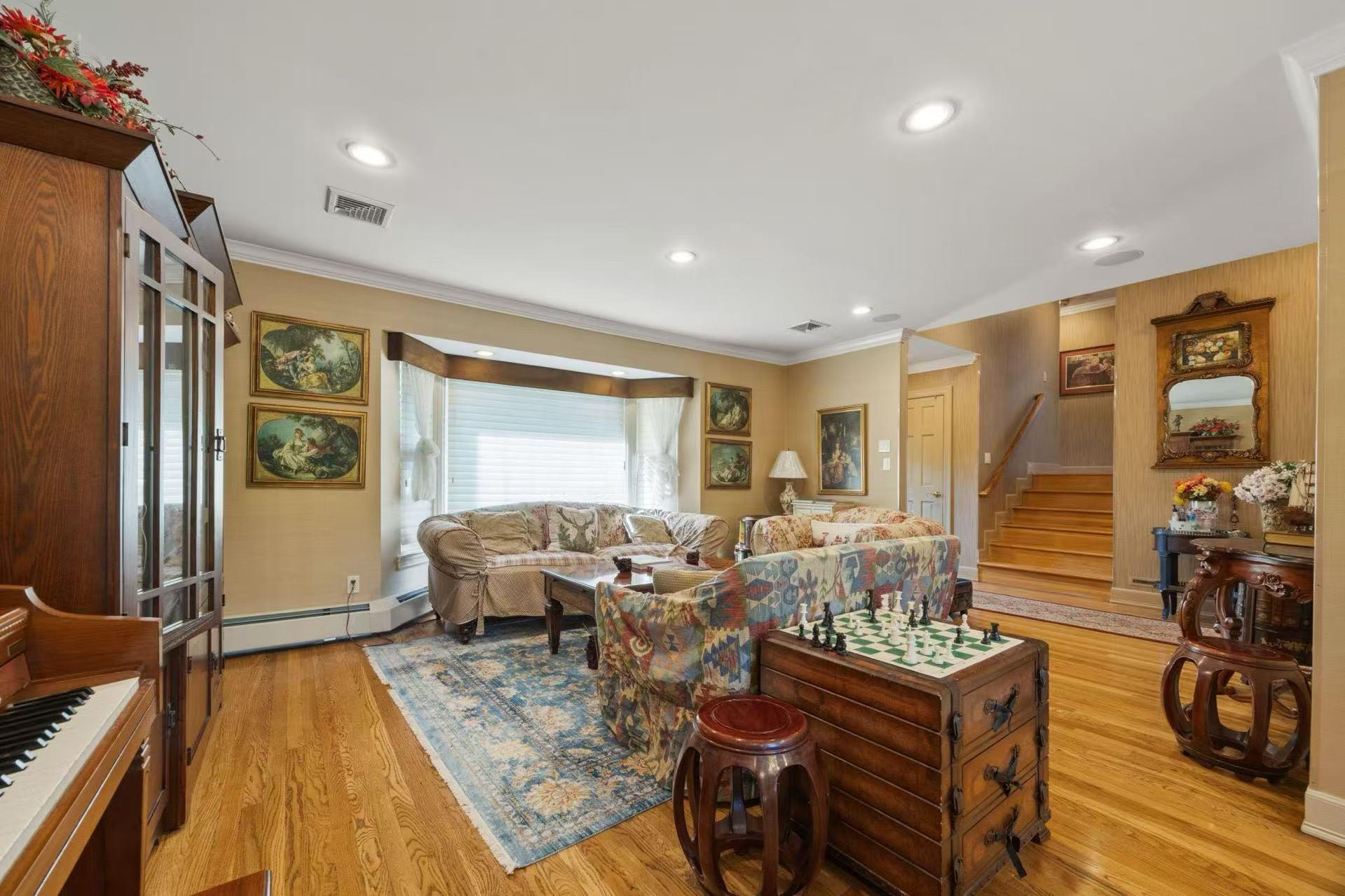 103 Birchwood Park, Jericho, New York image 6