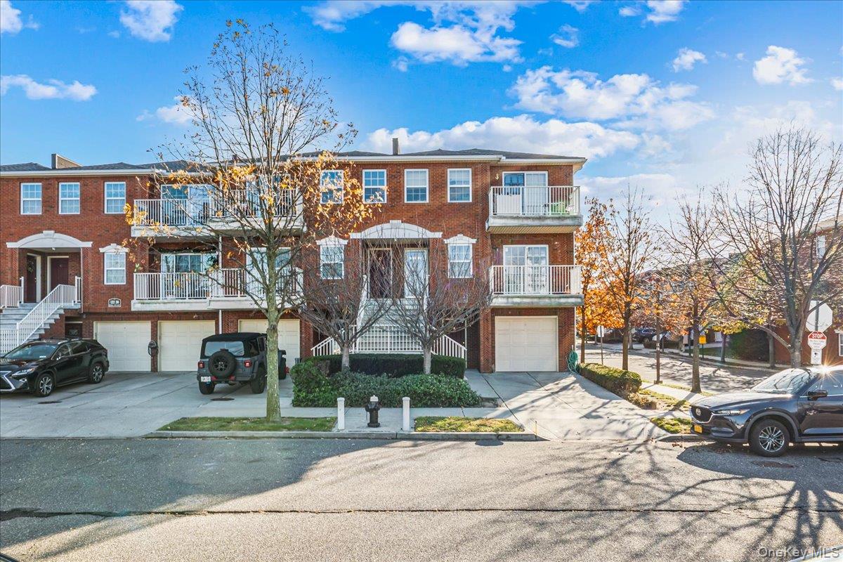 122-16 Powells Cove Boulevard 123