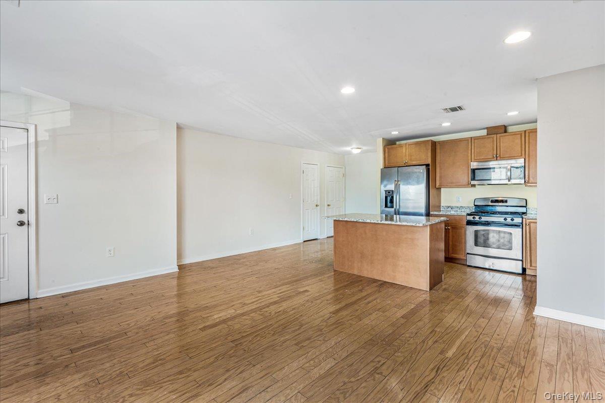 122-16 Powells Cove Boulevard 123