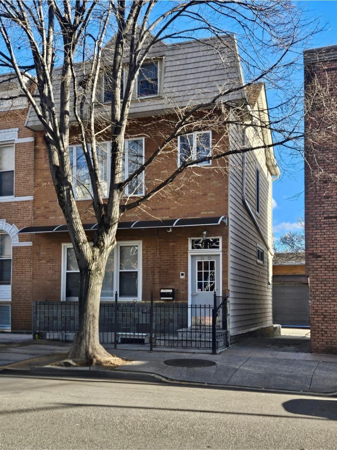 31-73 41 Street