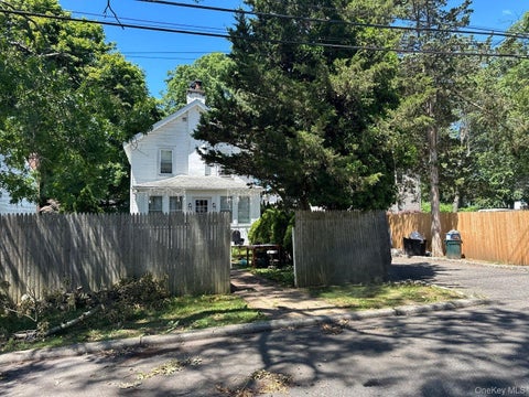 Homes For Sale - 55 9th Avenue<br/> Suffolk County, Huntington Station, NY 11746