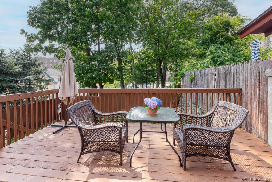 Photo of 5637 Delafield Avenue, Bronx, NY 10471 (MLS # 1026932)