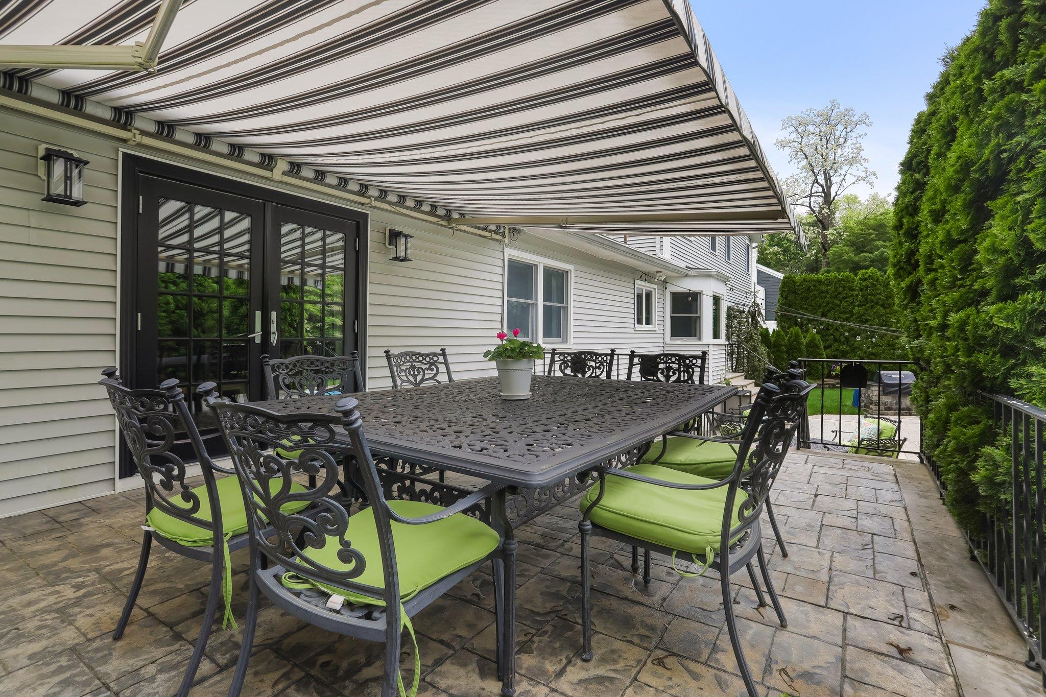35 Rockwood Place, New Rochelle, New York image 24