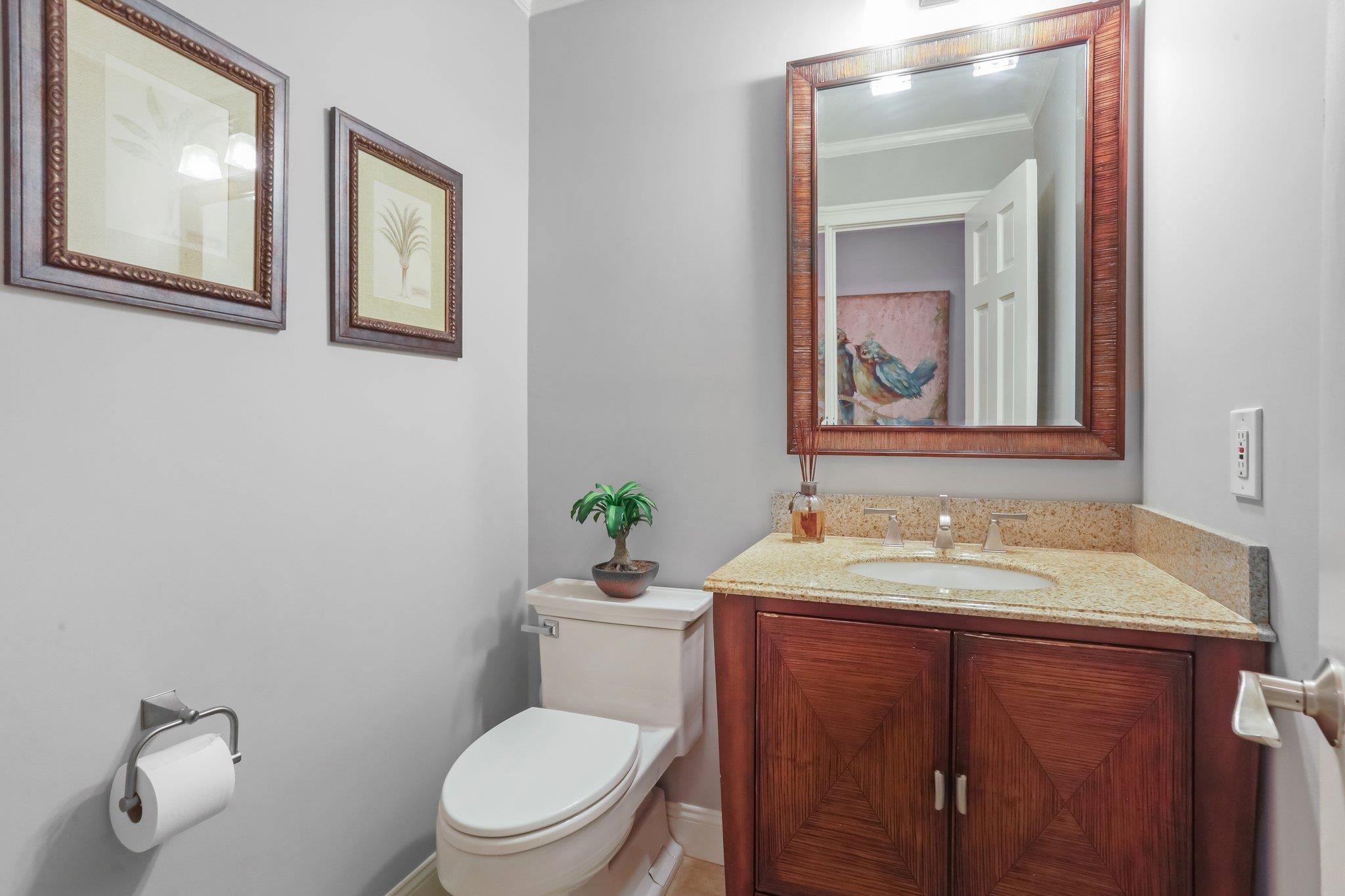 35 Rockwood Place, New Rochelle, New York image 16
