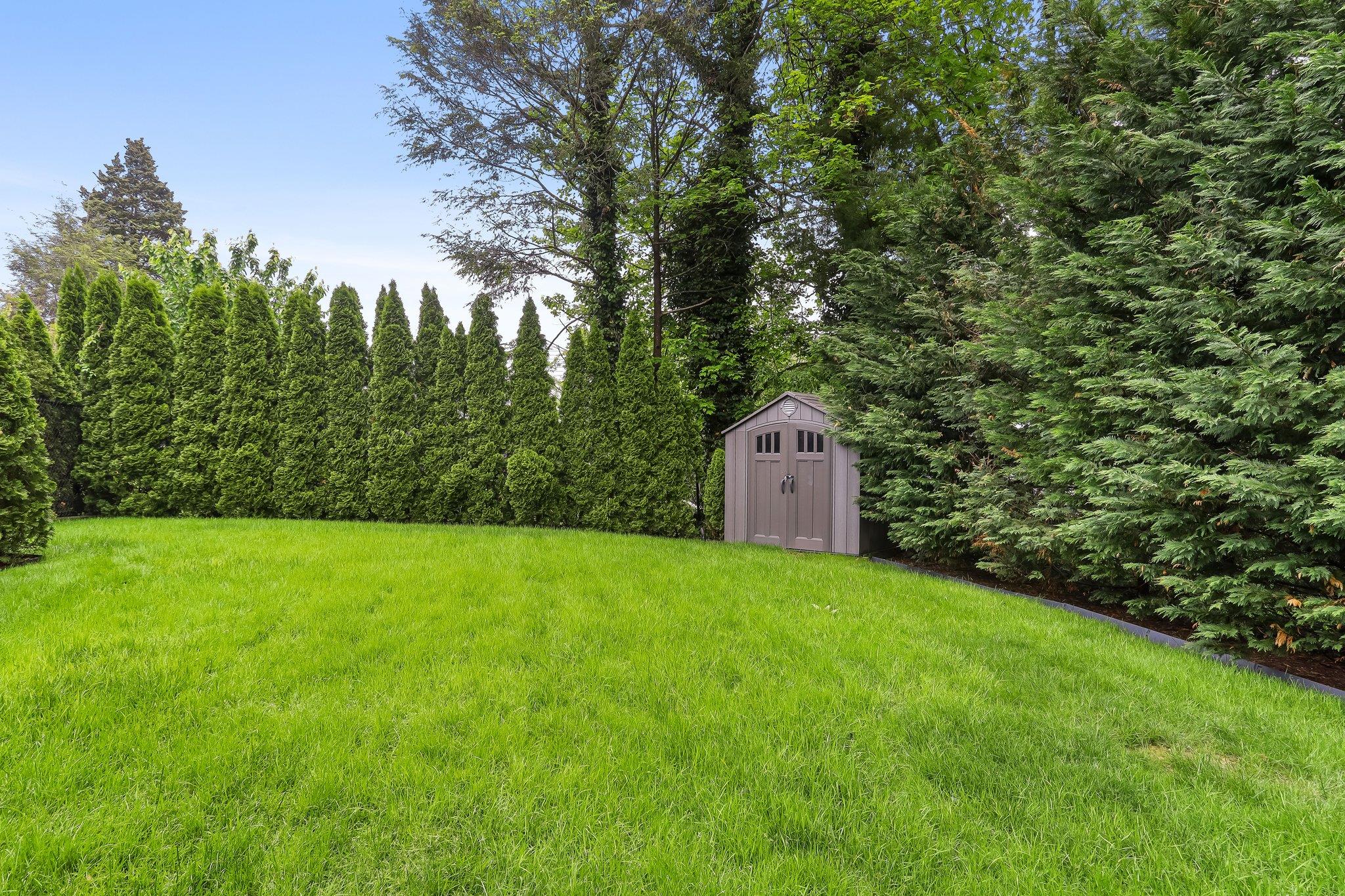 35 Rockwood Place, New Rochelle, New York image 33