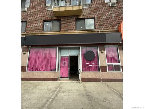 Photo of 84-05 Queens Boulevard, Elmhurst, NY 11373 (MLS # 981609)