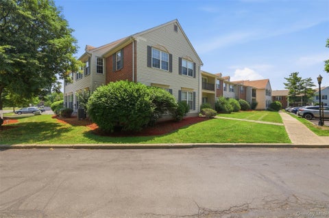 Condo For Sale - 33 Moore Lane #15<br/> Washingtonville, NY 10992