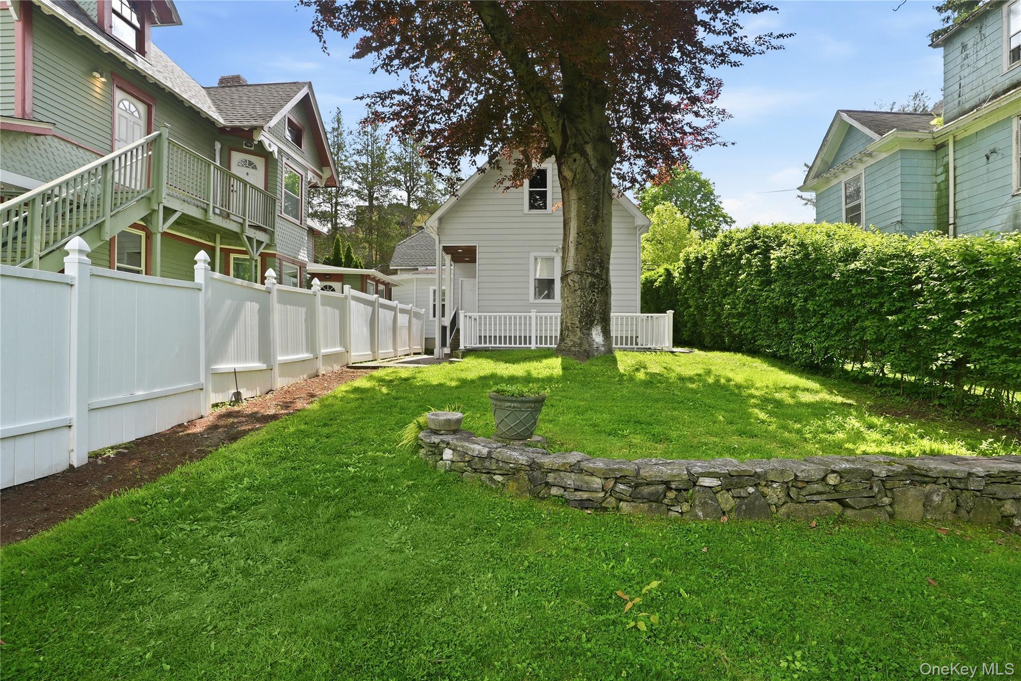 116 Carpenter Avenue