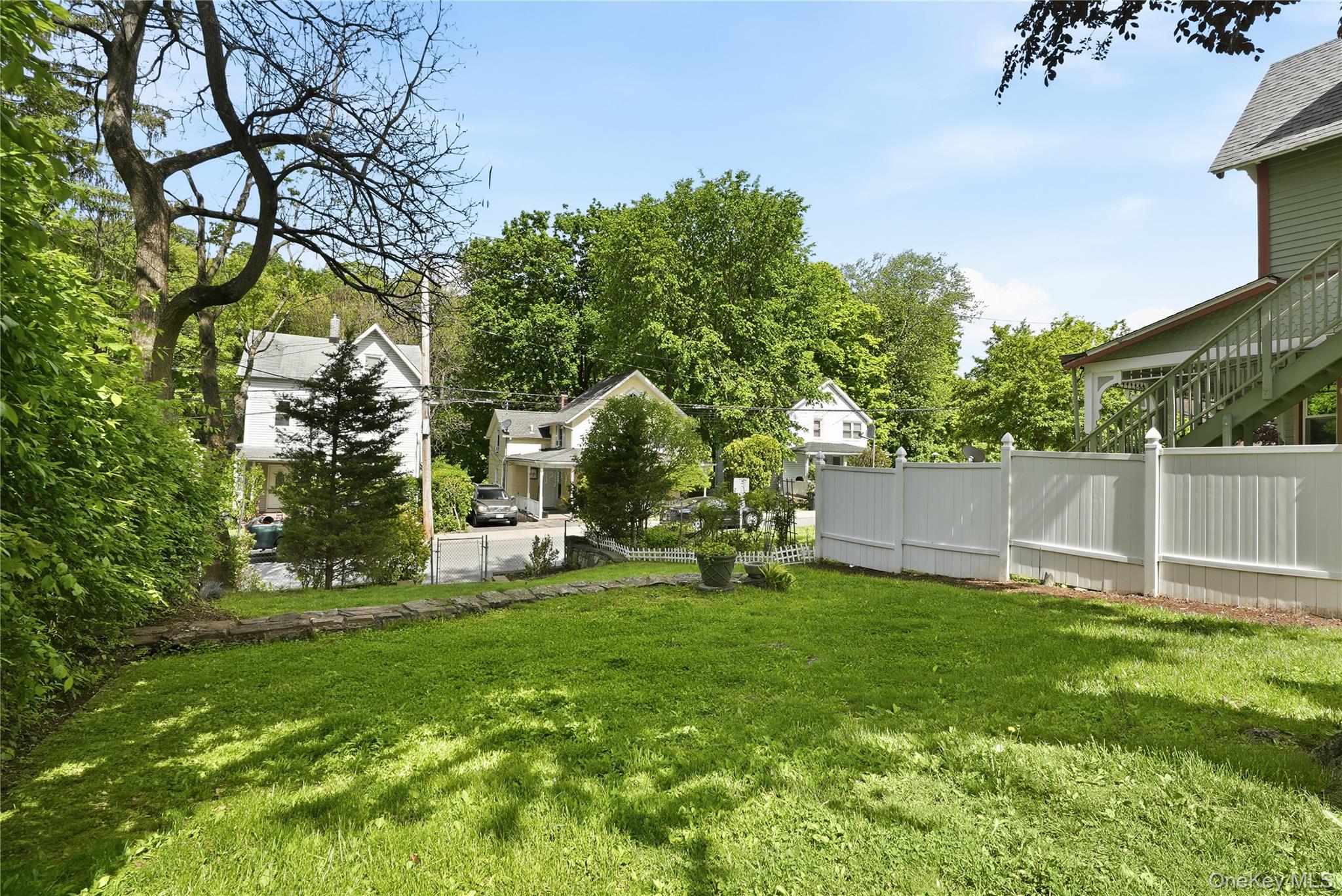116 Carpenter Avenue