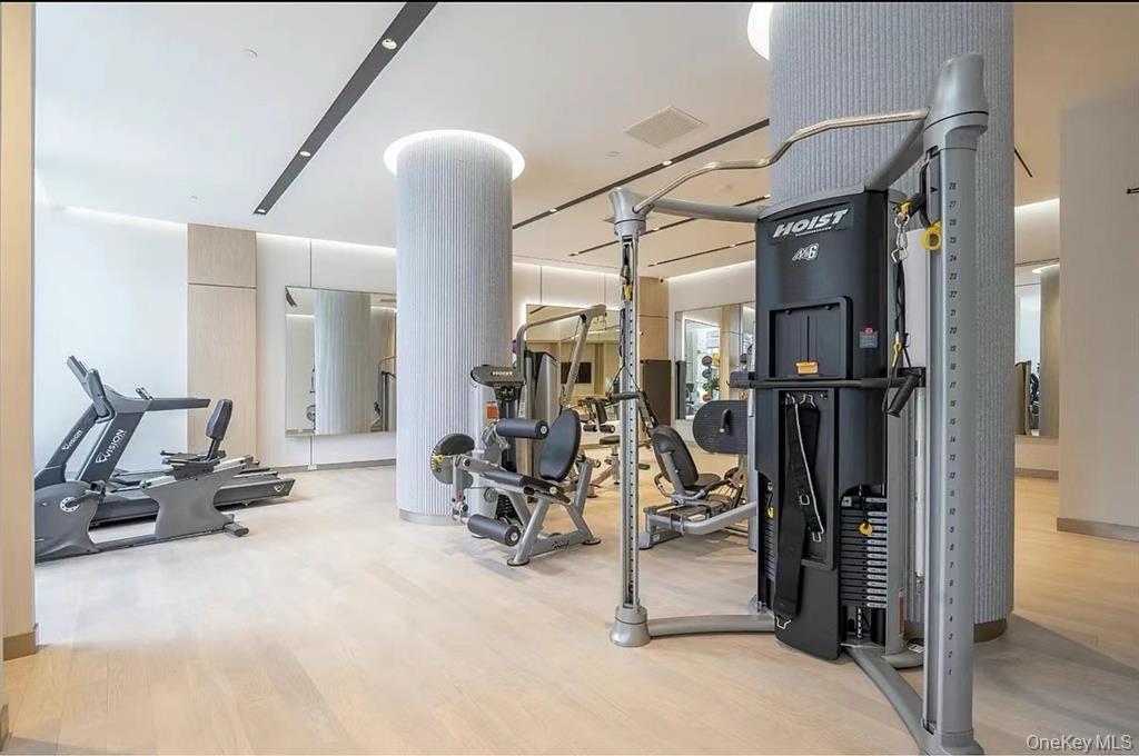 13618 Maple Avenue 11G