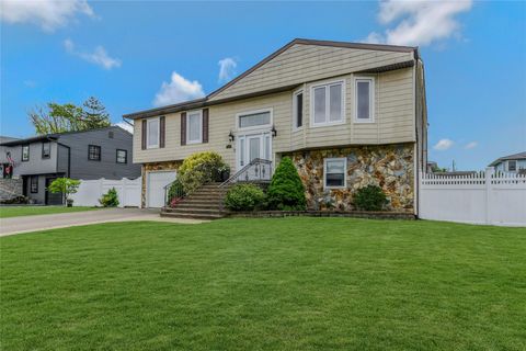 10 Garretson Avenue Islip NY 11751