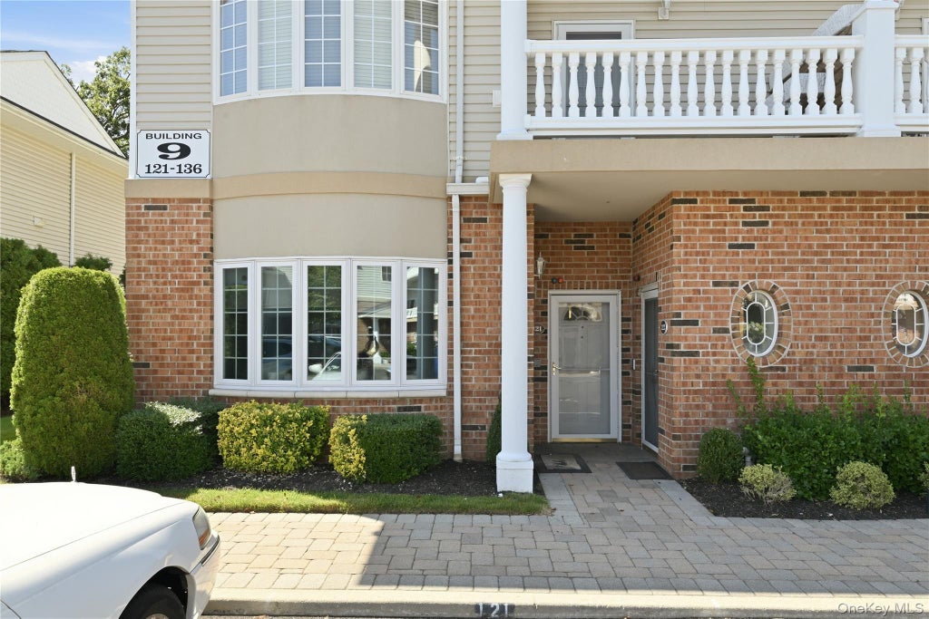 Photo of 121 Francesca Way, Amityville, NY 11701 (MLS # 1049275)