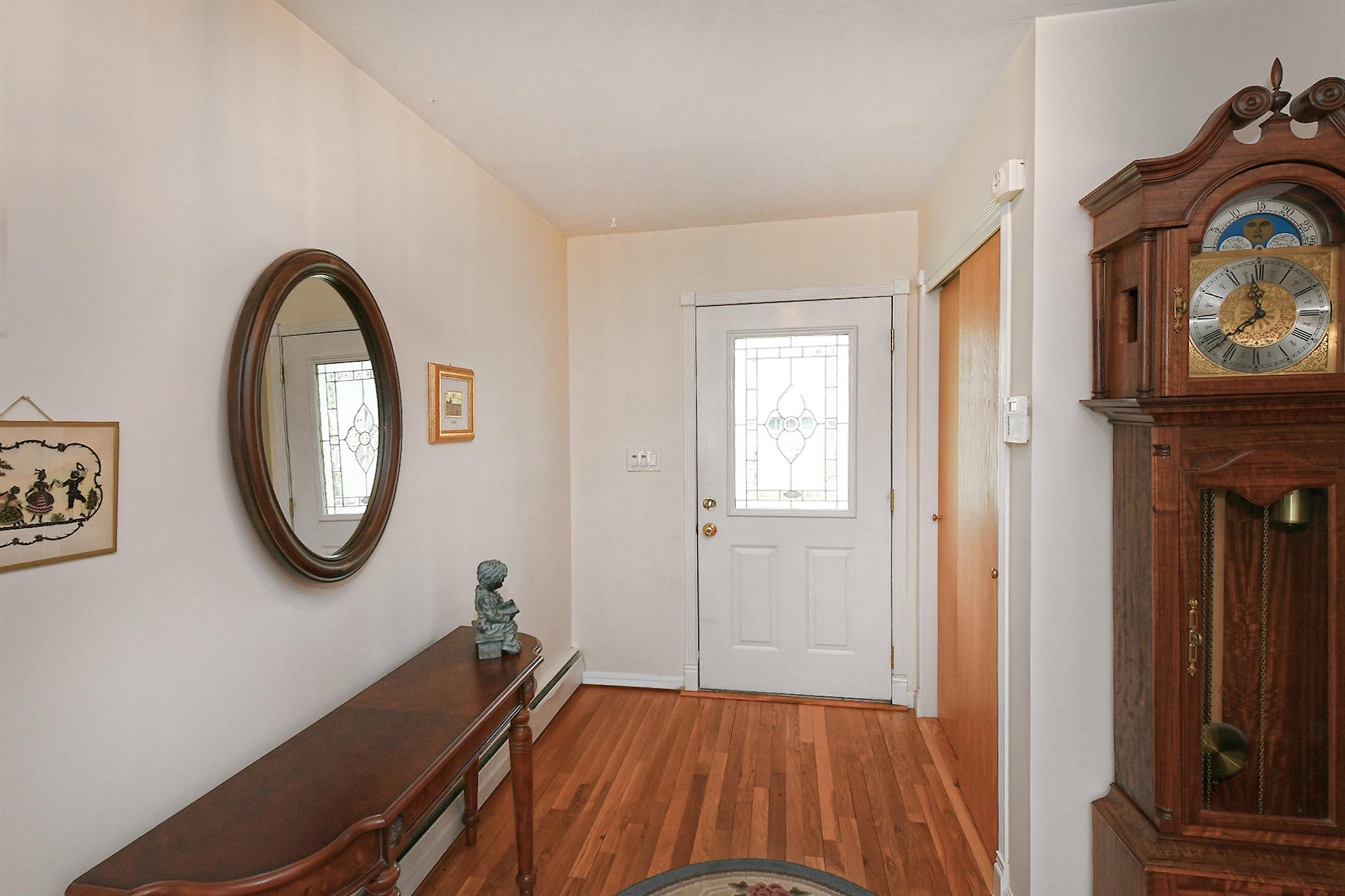 3 Duke Place, Dix Hills, New York image 4