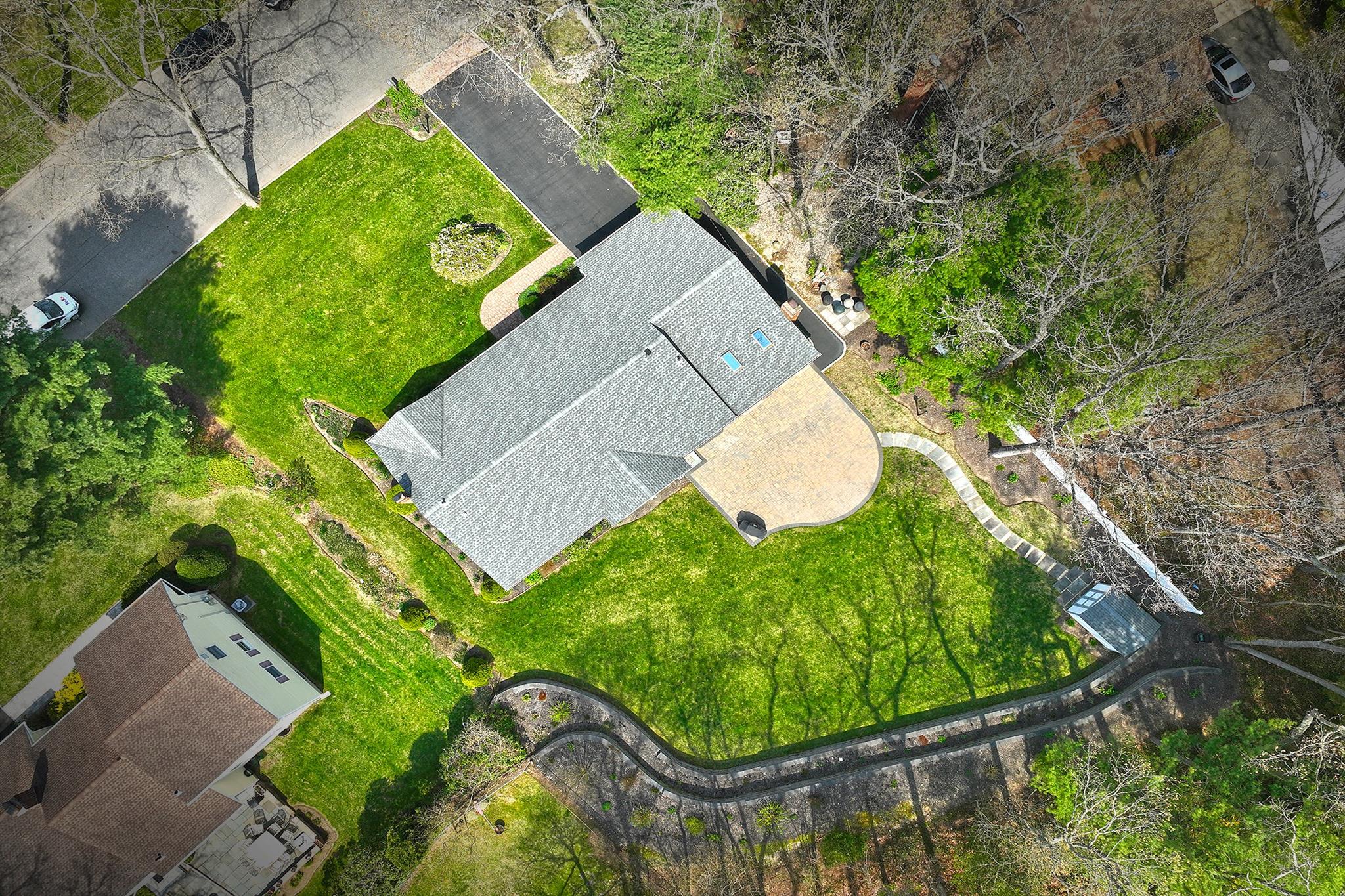 3 Duke Place, Dix Hills, New York image 35