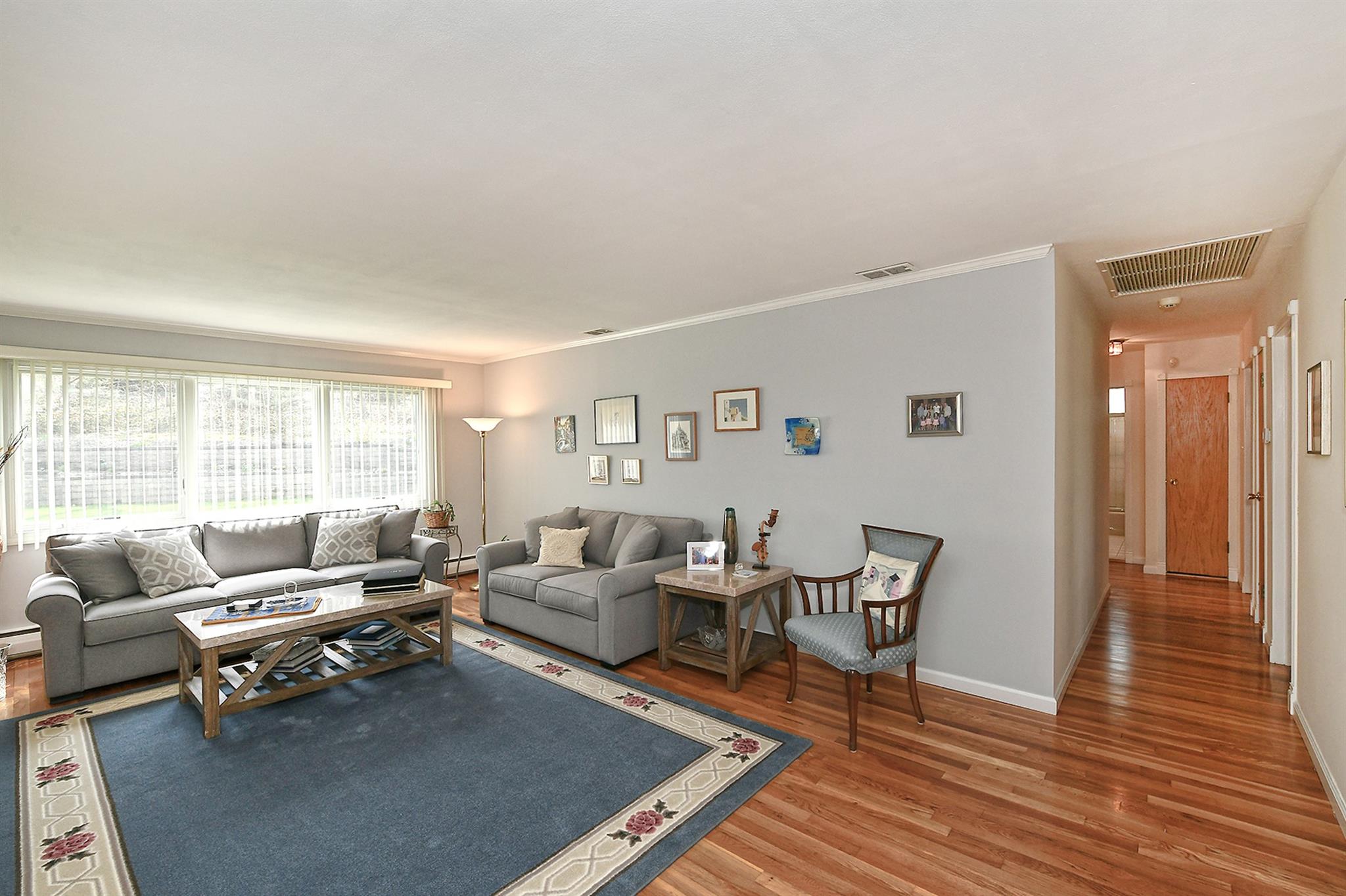 3 Duke Place, Dix Hills, New York image 14