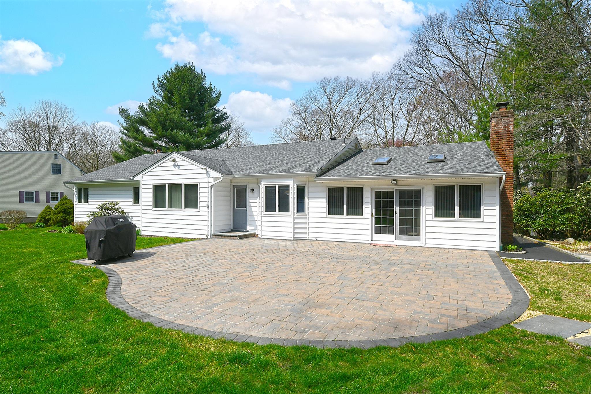 3 Duke Place, Dix Hills, New York image 30