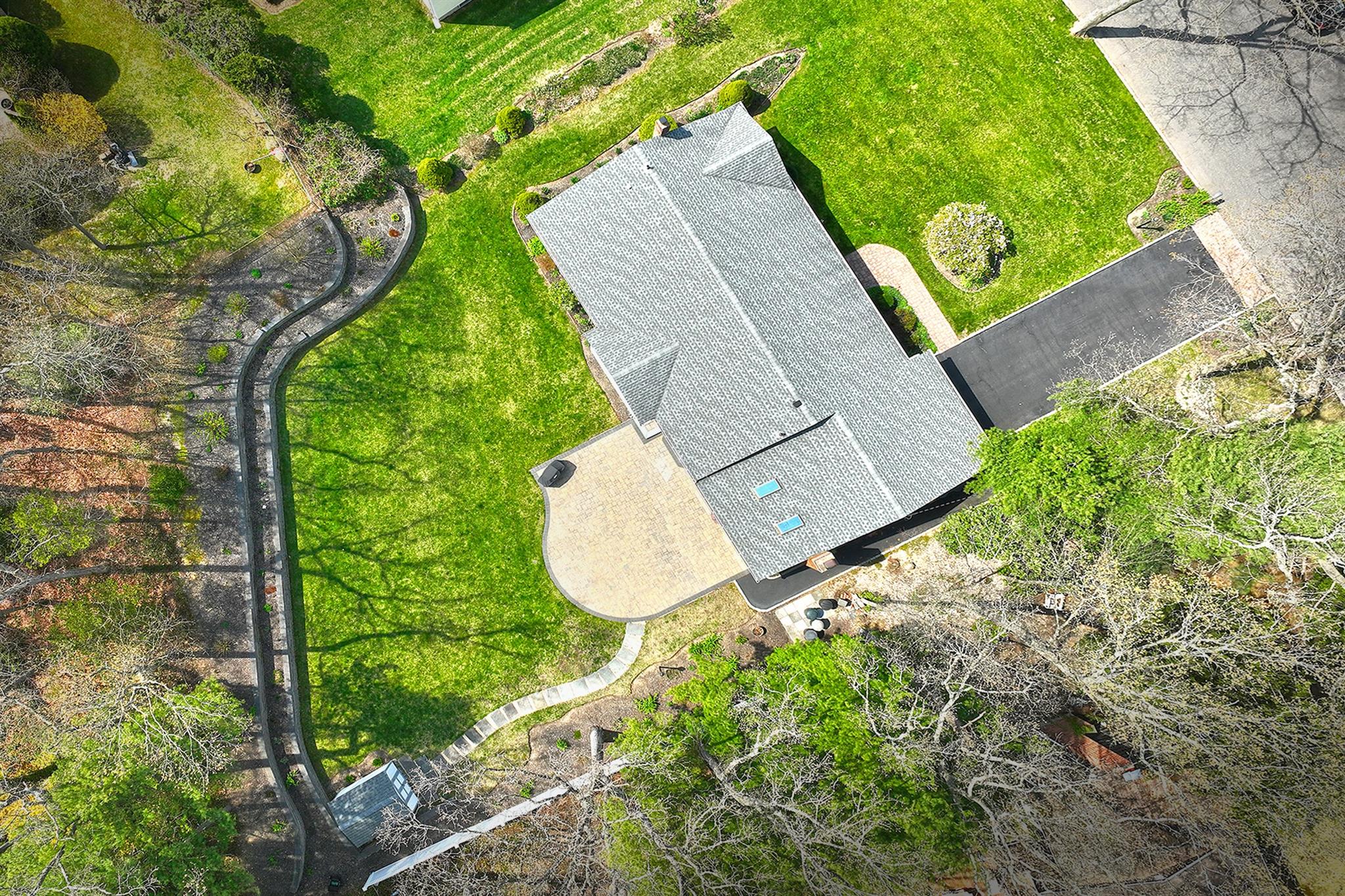 3 Duke Place, Dix Hills, New York image 34