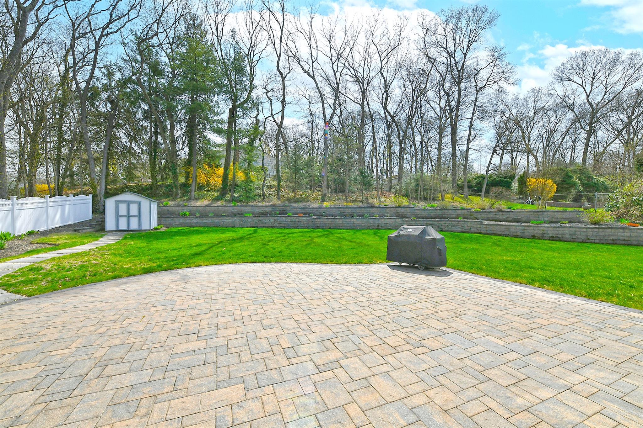 3 Duke Place, Dix Hills, New York image 26