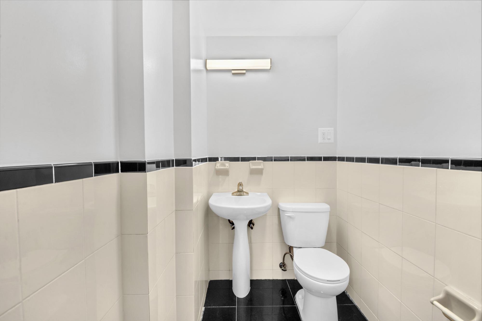 14-43 28th Avenue Ave #4H, Astoria, New York image 8