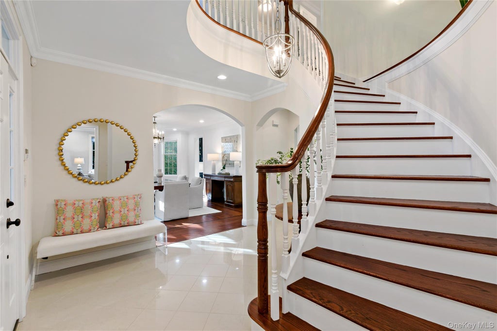 Photo of 10 Warnke Lane, Scarsdale, NY 10583 (MLS # 1063086)