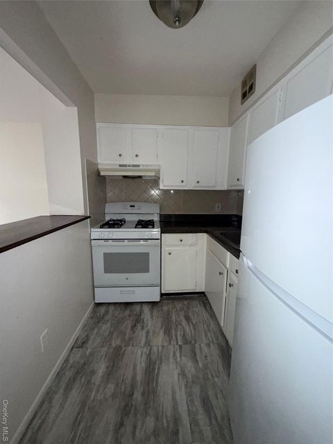 251 Woodland Avenue Yonkers NY 10703