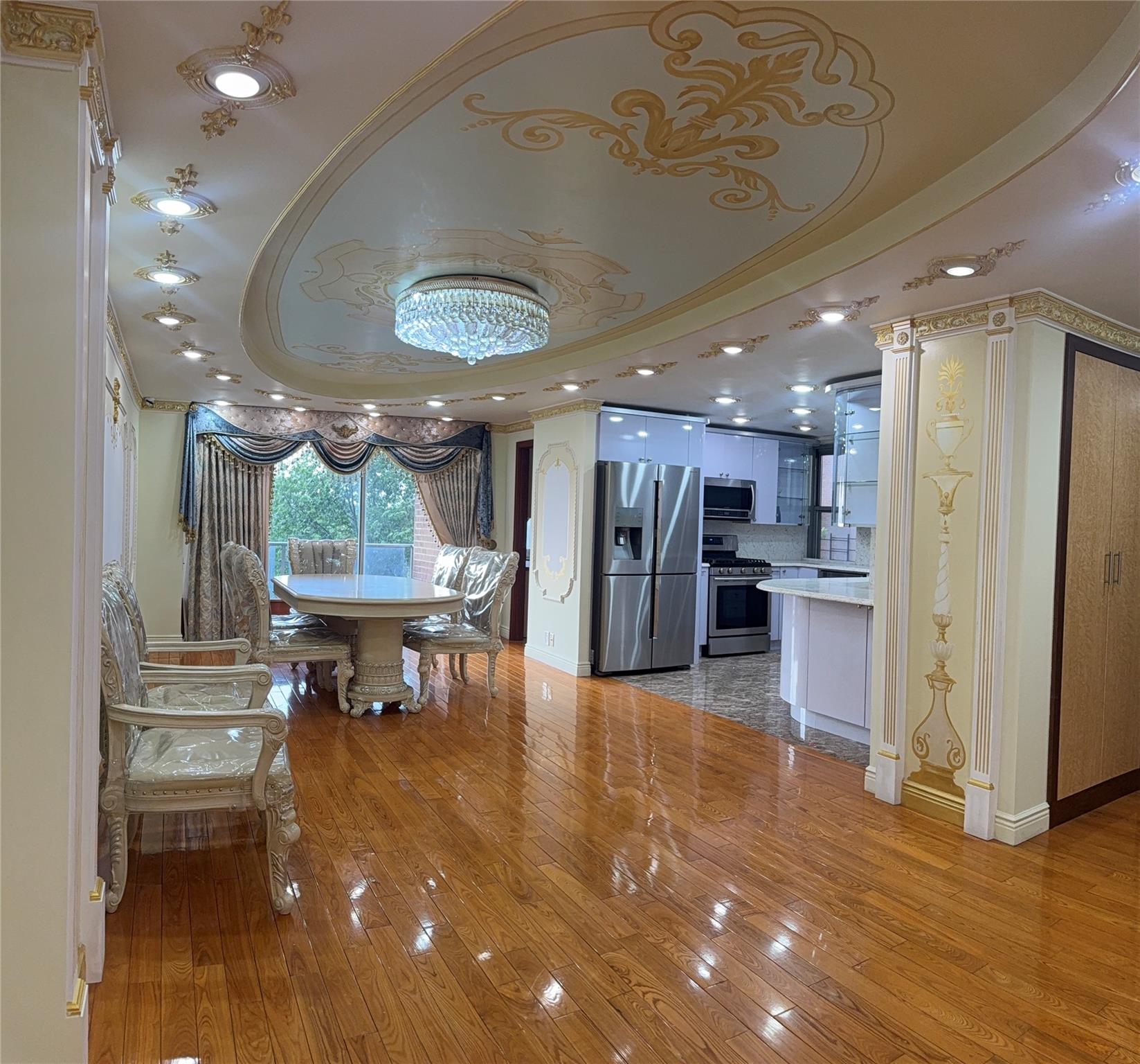 61-20 Grand Central Parkway B 706