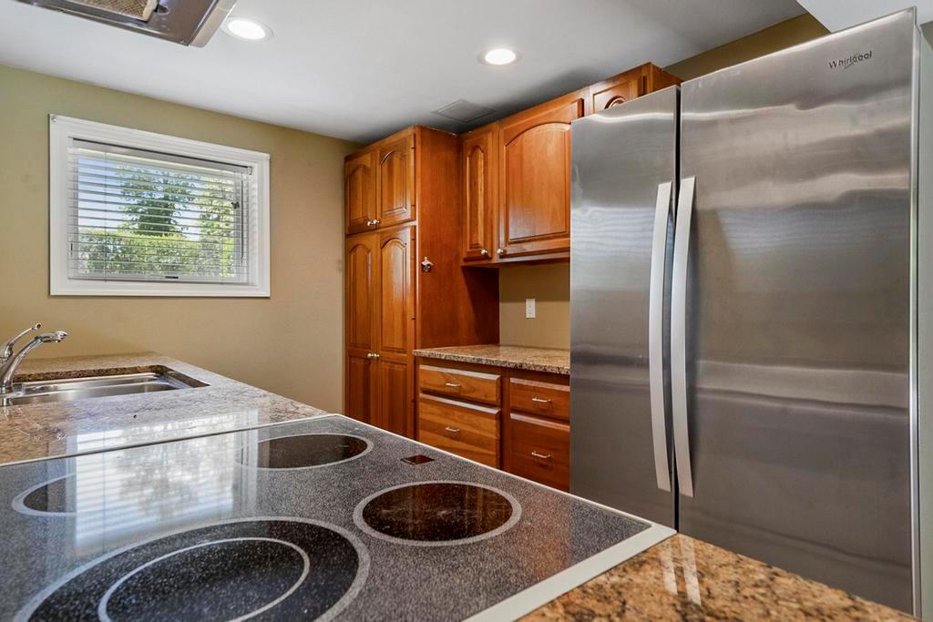 21 Highview Boulevard, Brookhaven, New York image 4
