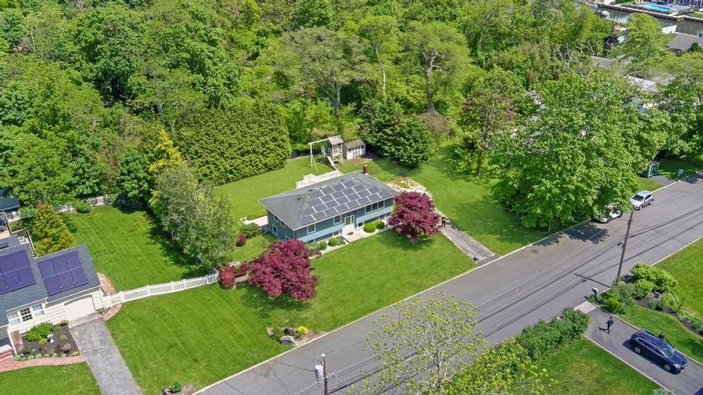 21 Highview Boulevard, Brookhaven, New York image 13