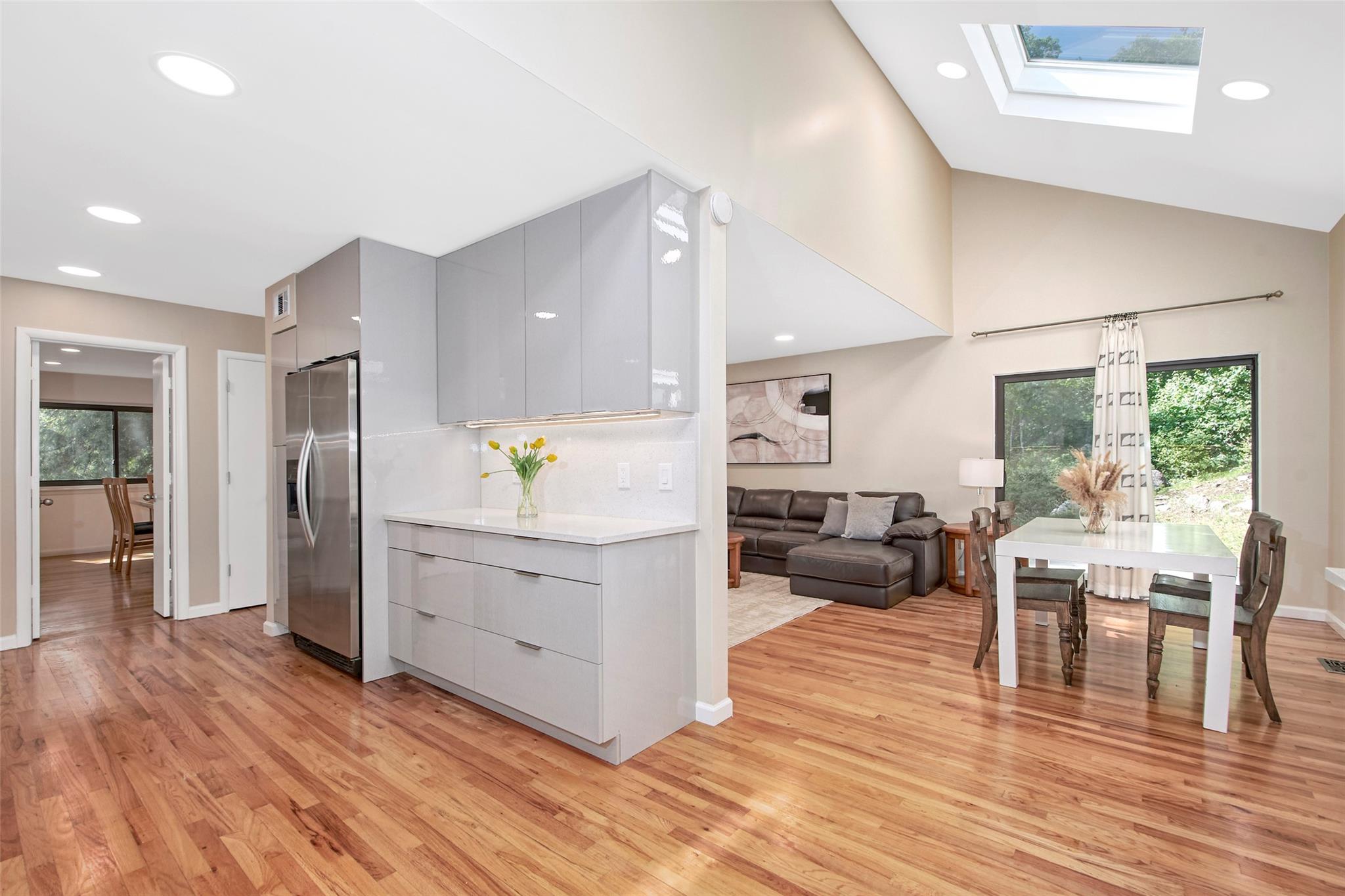 7 High Point Circle, Chappaqua, New York image 14