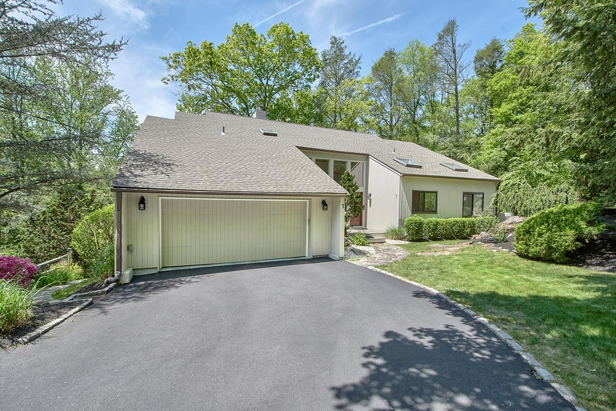 7 High Point Circle, Chappaqua, New York image 33