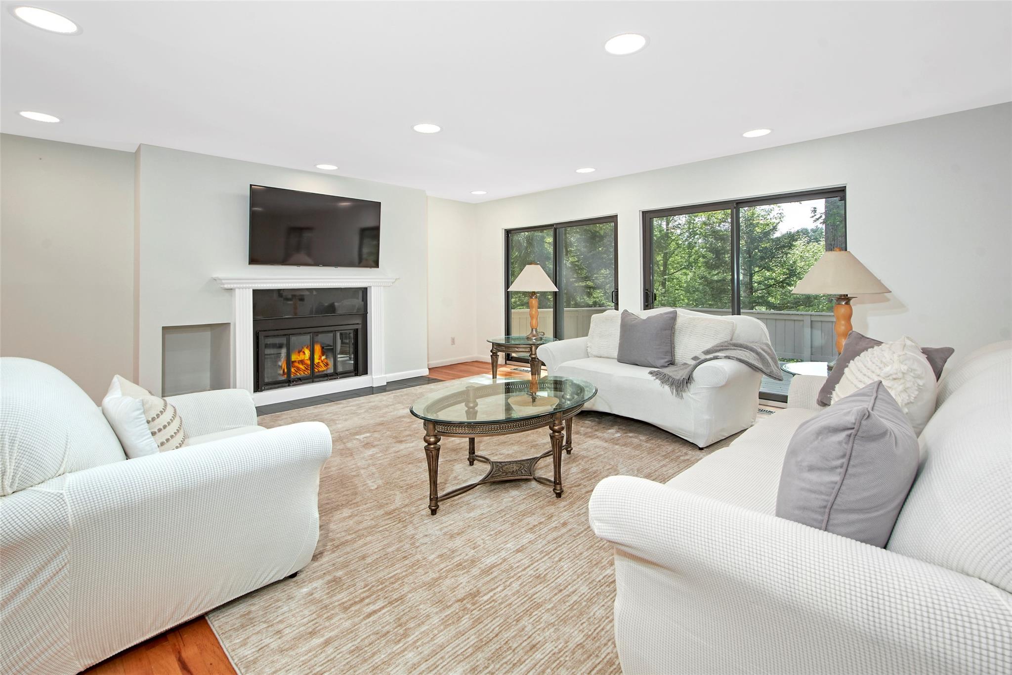 7 High Point Circle, Chappaqua, New York image 8