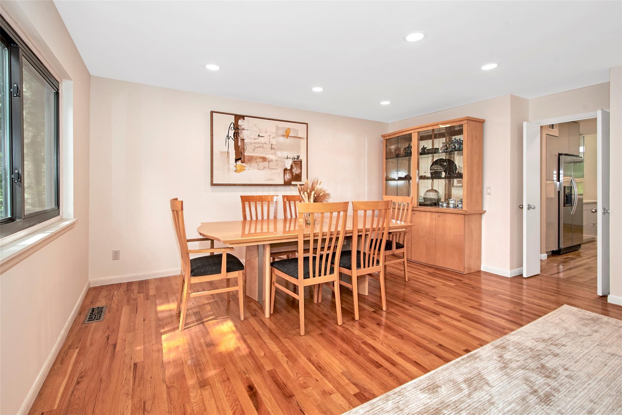 7 High Point Circle, Chappaqua, New York image 9