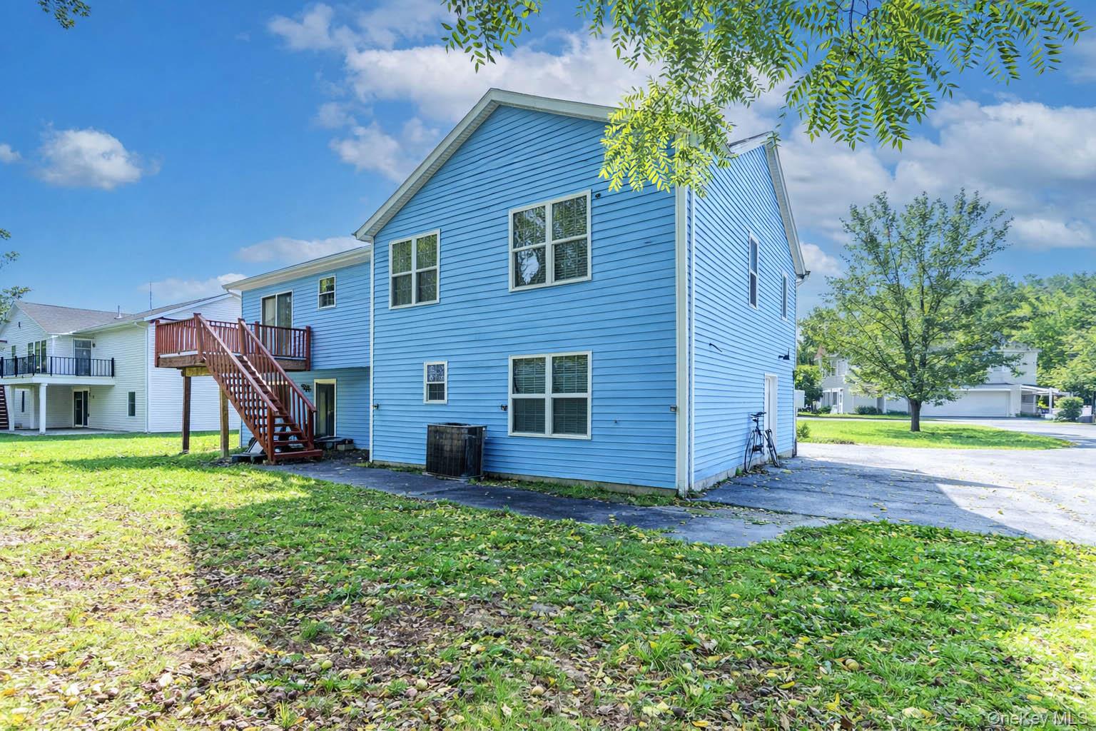 28 3rd Street