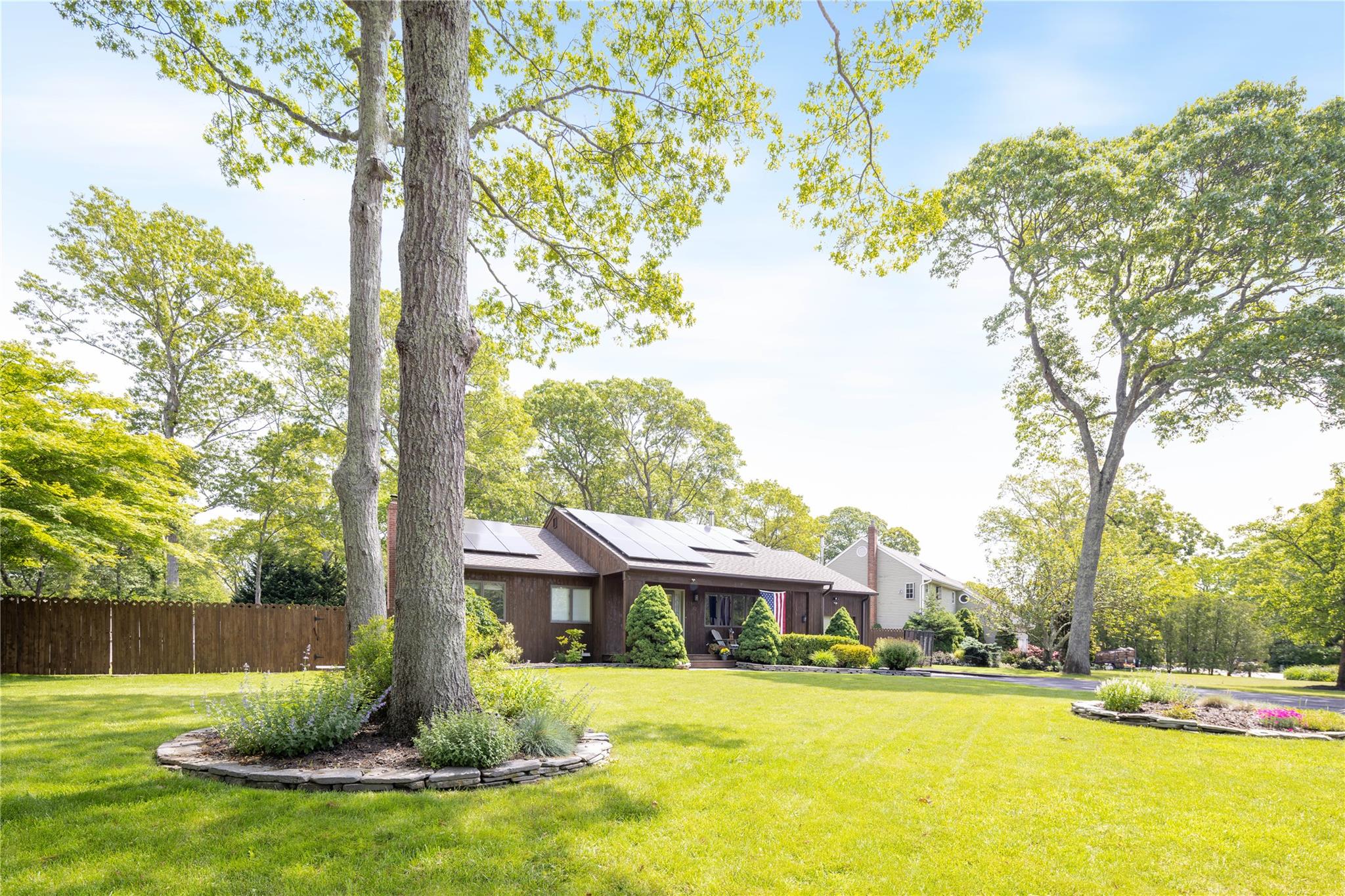 82 Trout Brook Lane, Aquebogue, New York image 2