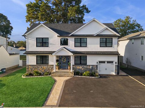 2619 Falcon Street East Meadow NY 11554