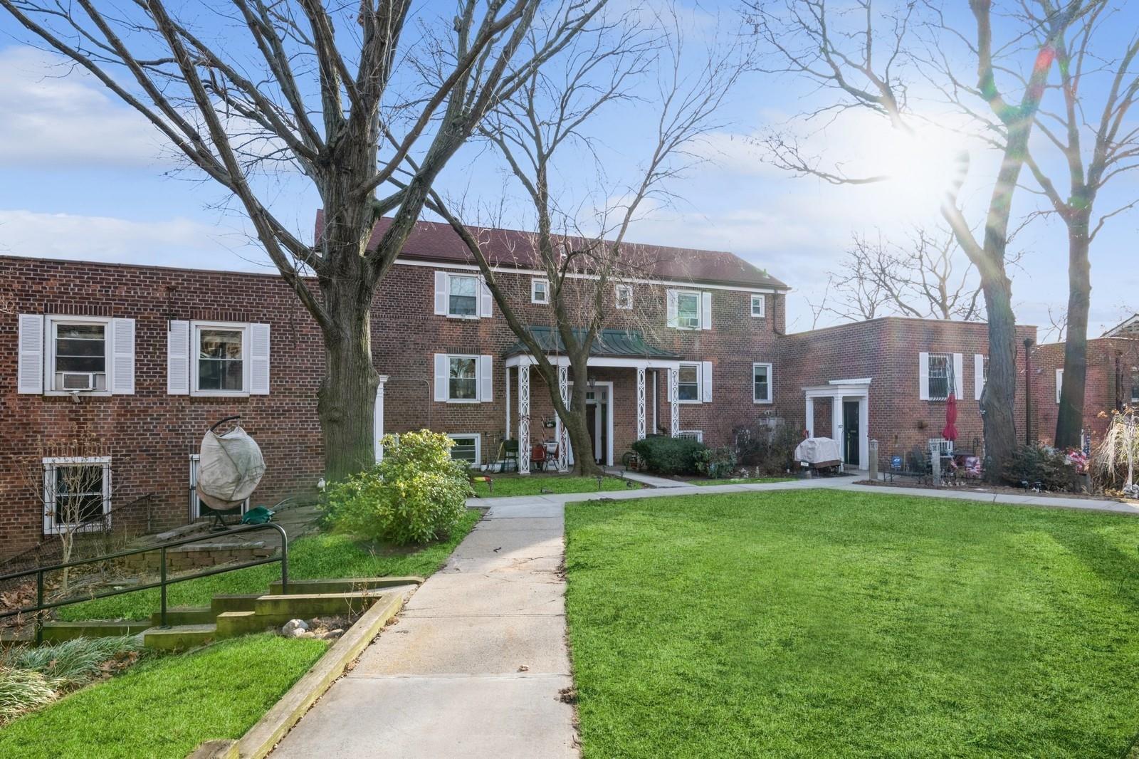 144-70 Village Road #76GB, Jamaica, New York image 2