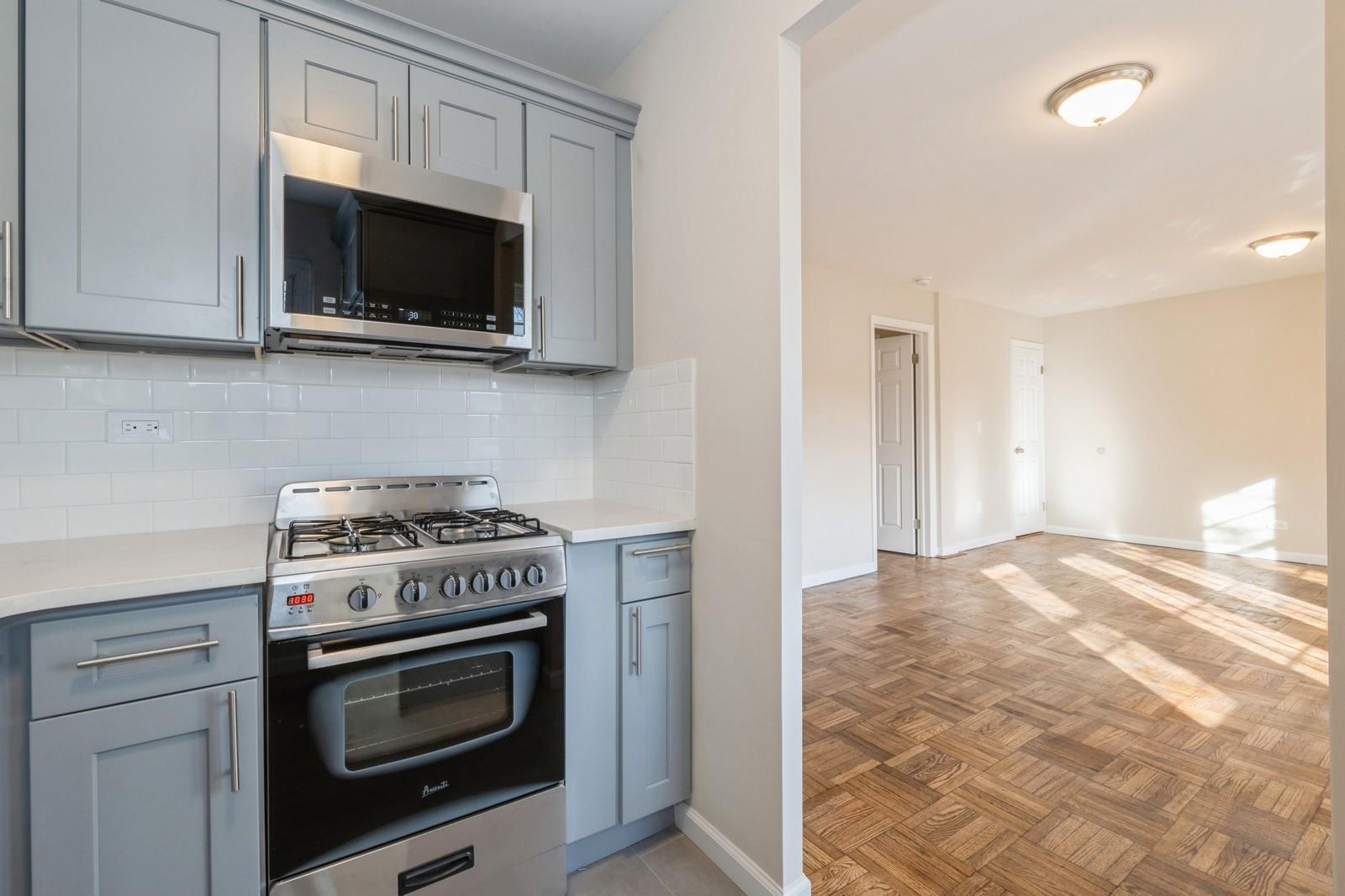 144-70 Village Road #76GB, Jamaica, New York image 8