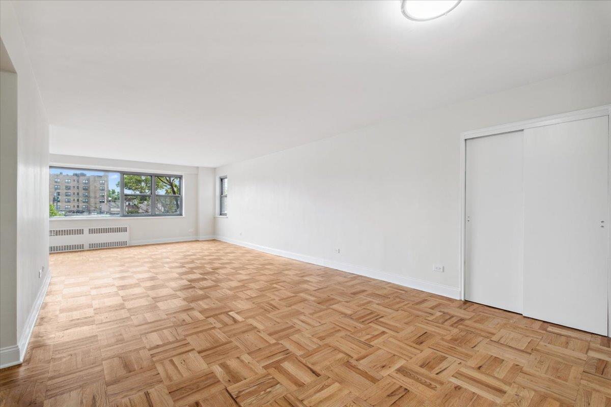 Photo 1 of Washington Square 1G, Larchmont, New York, $3,500, Web #: 864394
