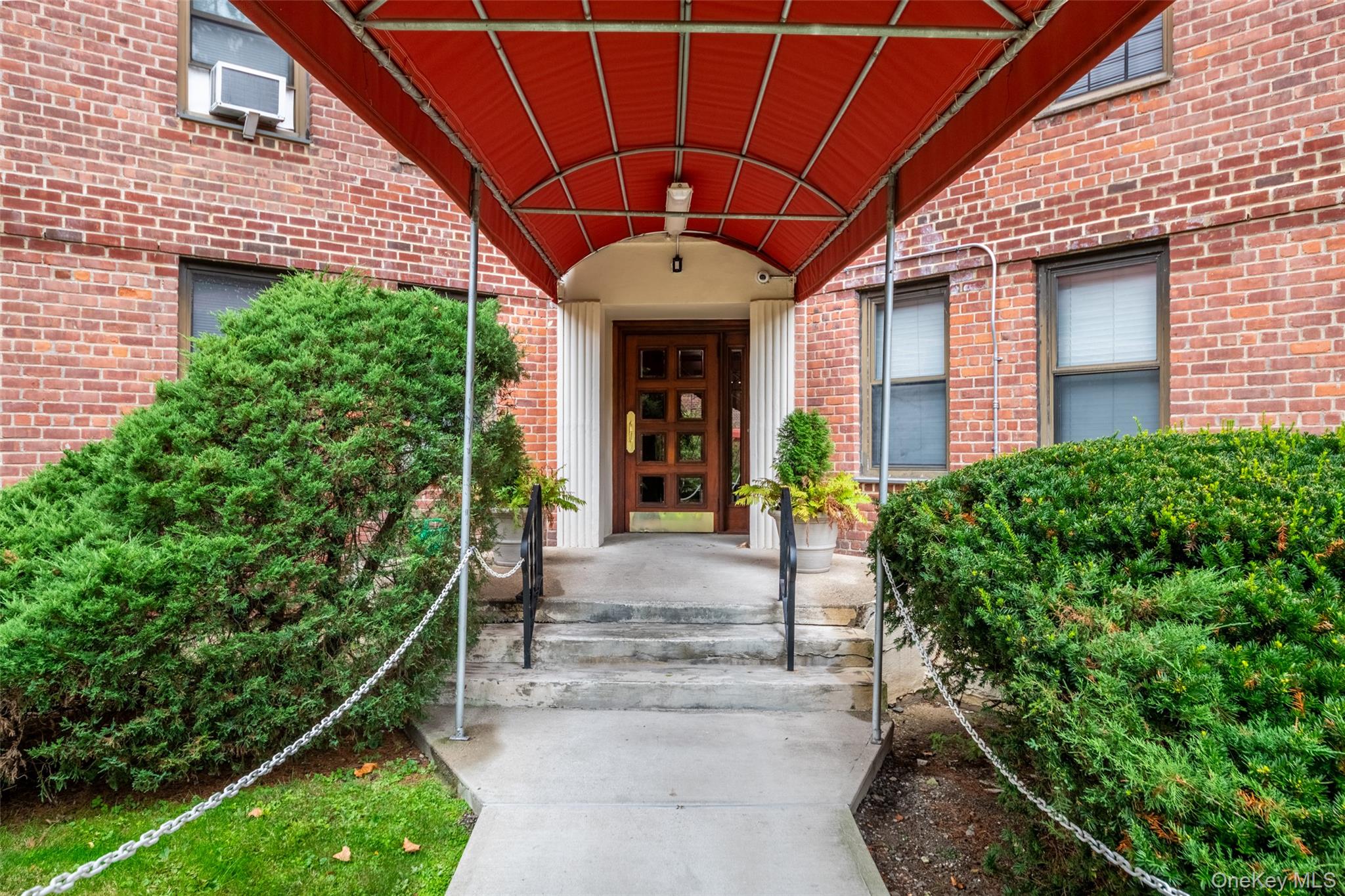 180 Pearsall Drive 6F