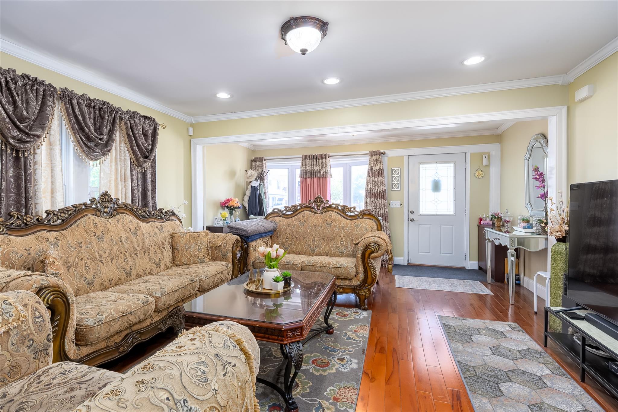 92-43 215th Street, Queens Village, New York image 10