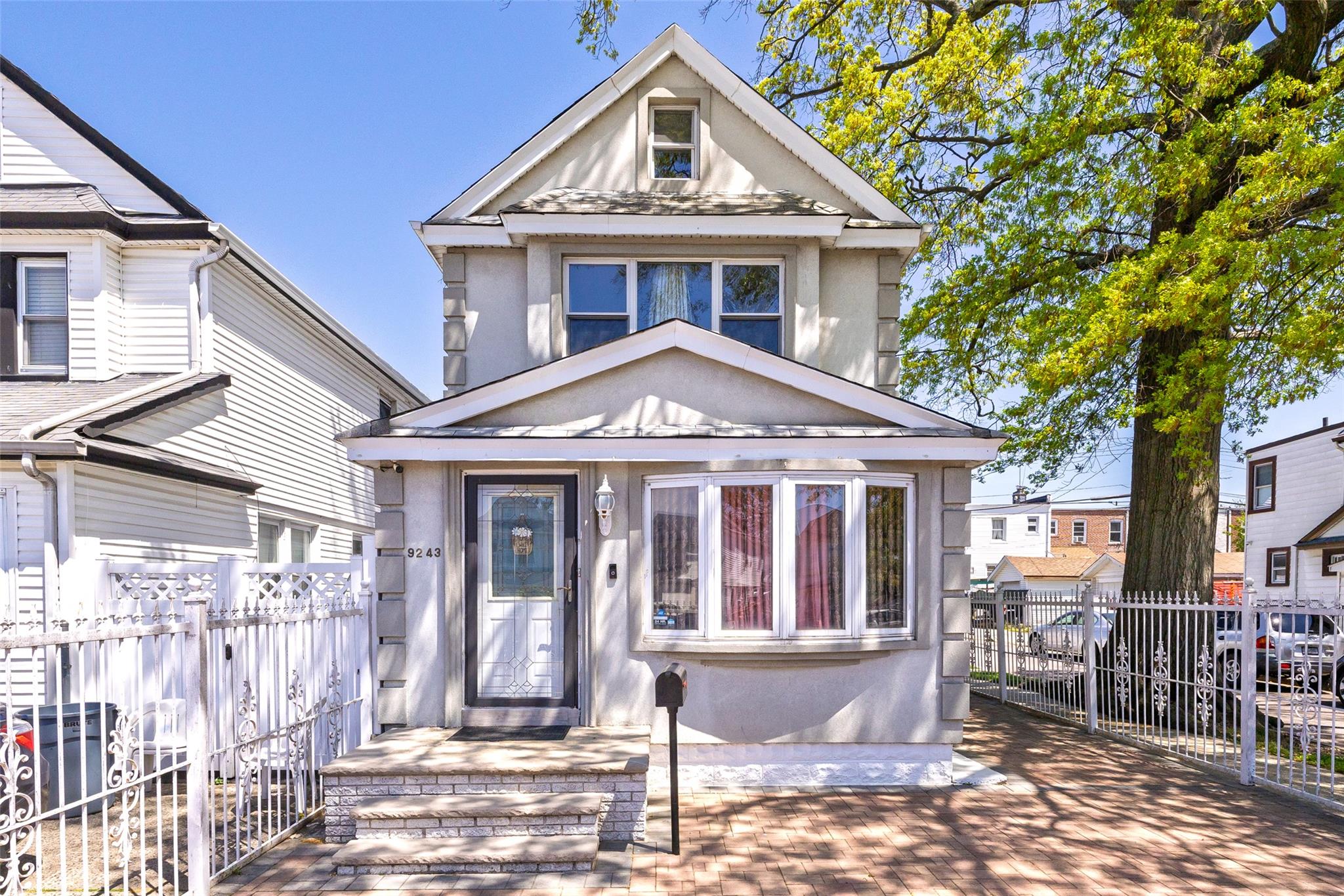 Property for Sale at 215th Street, Queens Village, Queens, NY - Bedrooms: 3 
Bathrooms: 3 
Rooms: 7  - $799,000