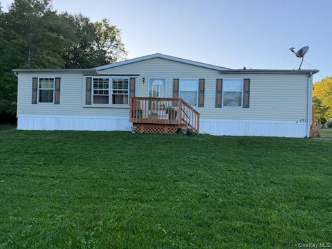 Mobile Home For Sale - 63 Deer Haven Lane Ln<br/> Gardiner, NY 12525