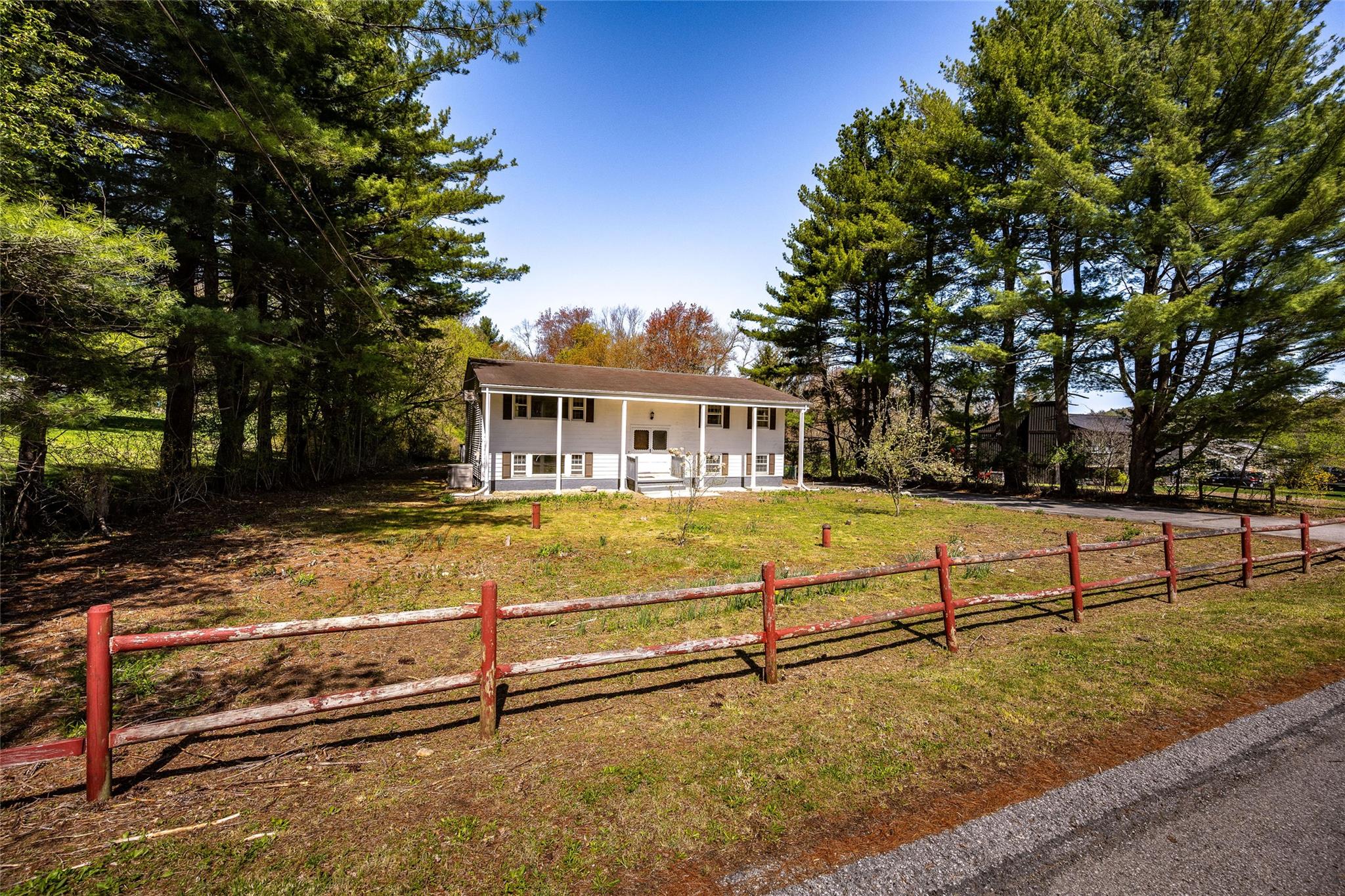179 Horseshoe Road, Millbrook, New York image 4