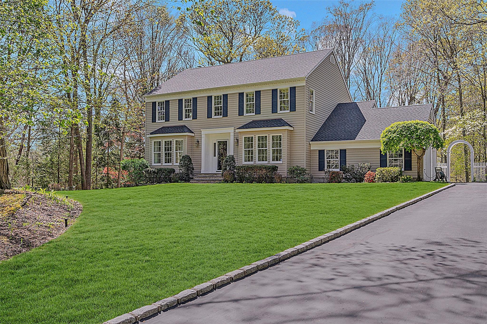 19 Emerald Lane, Wading River, New York image 1
