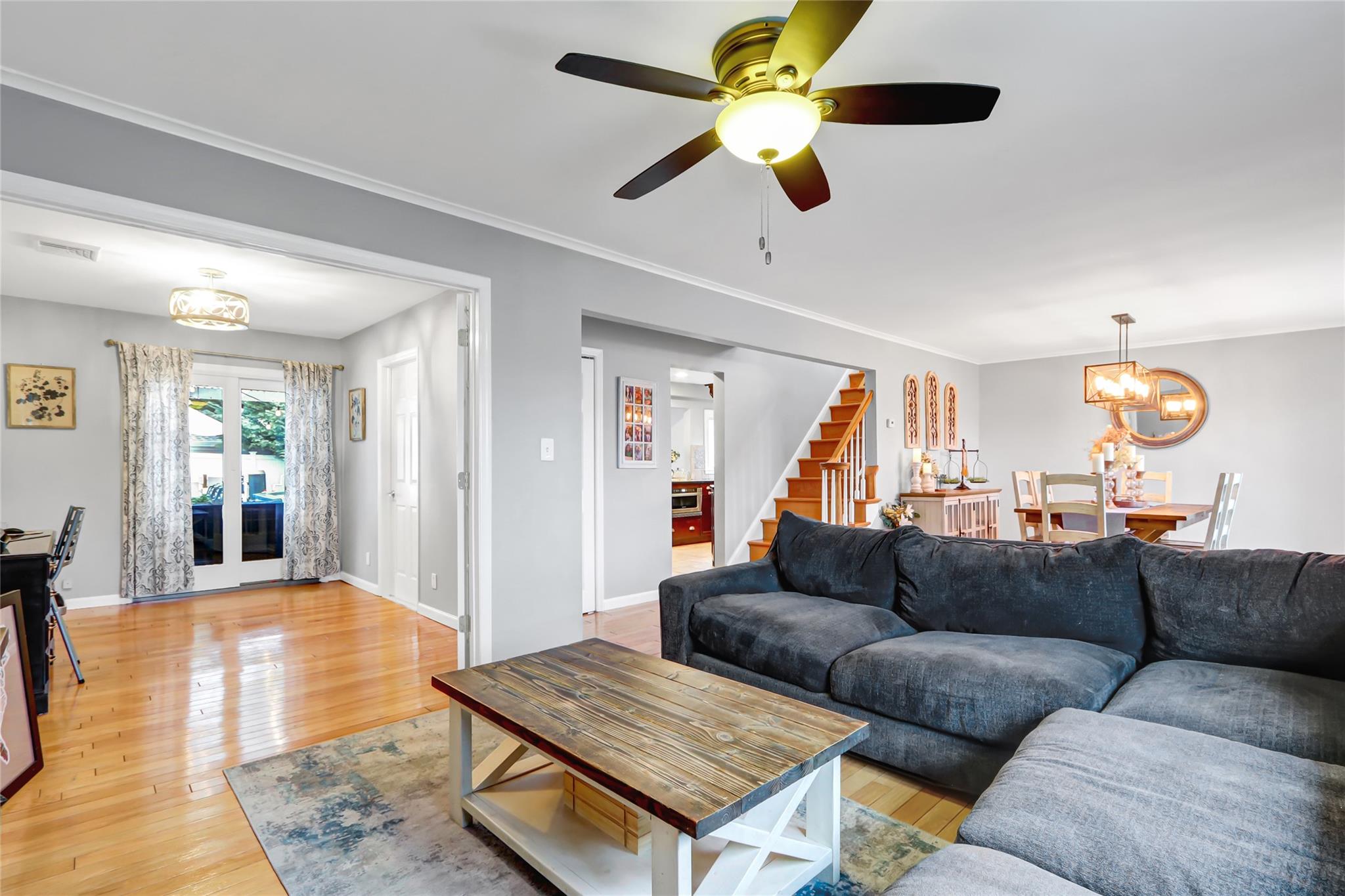 7 Birch Court, Farmingdale, New York image 11