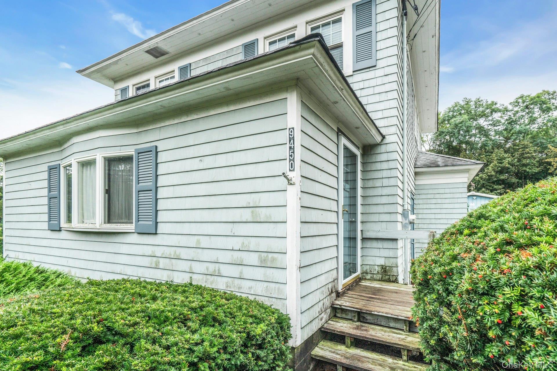 9450 Old Sound Avenue