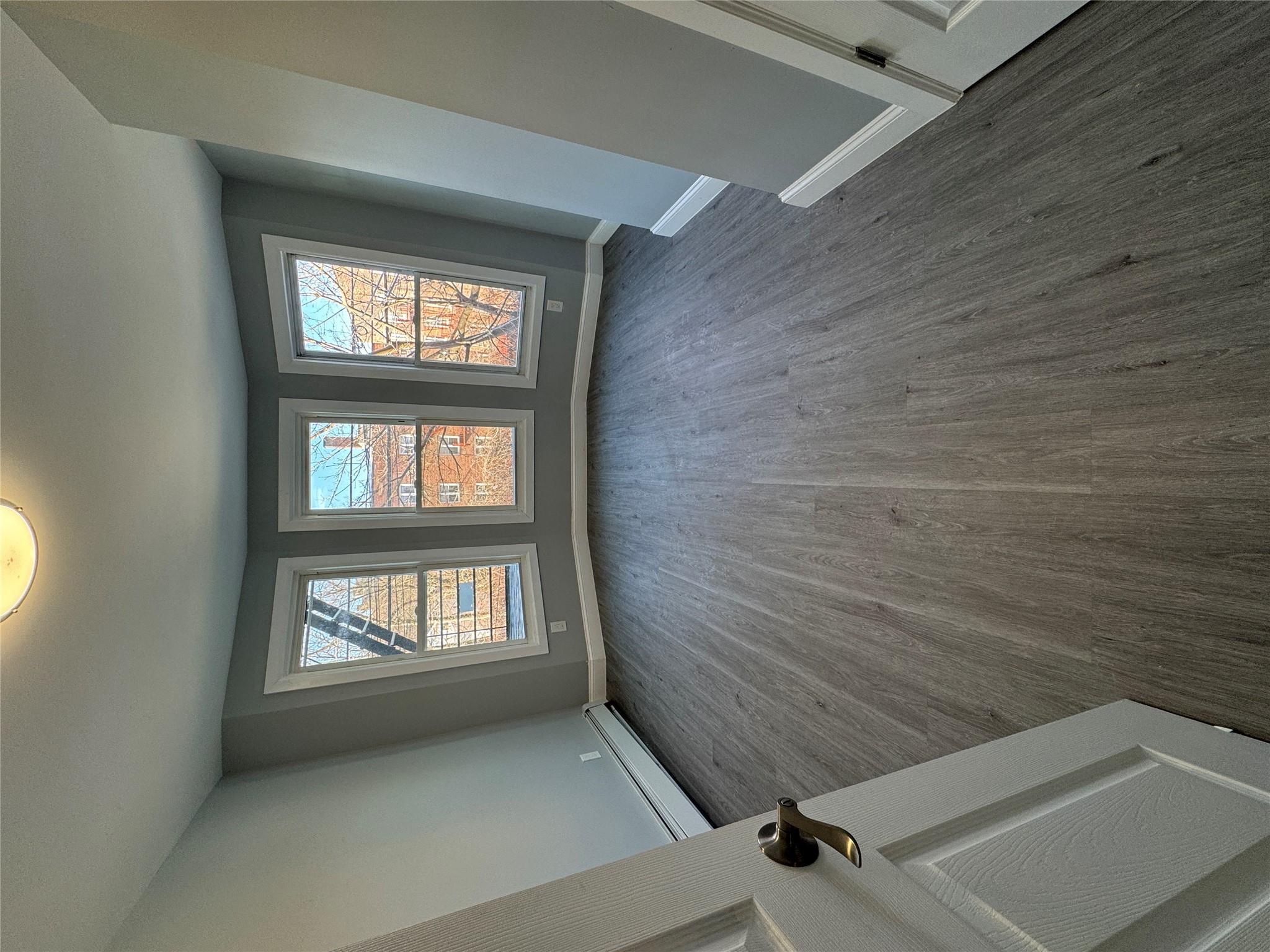 288 Woodworth Ave