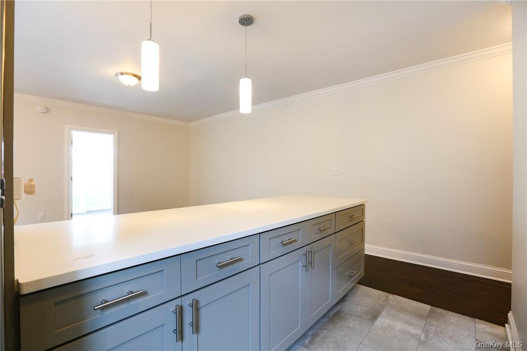 196 Martine Avenue 5C