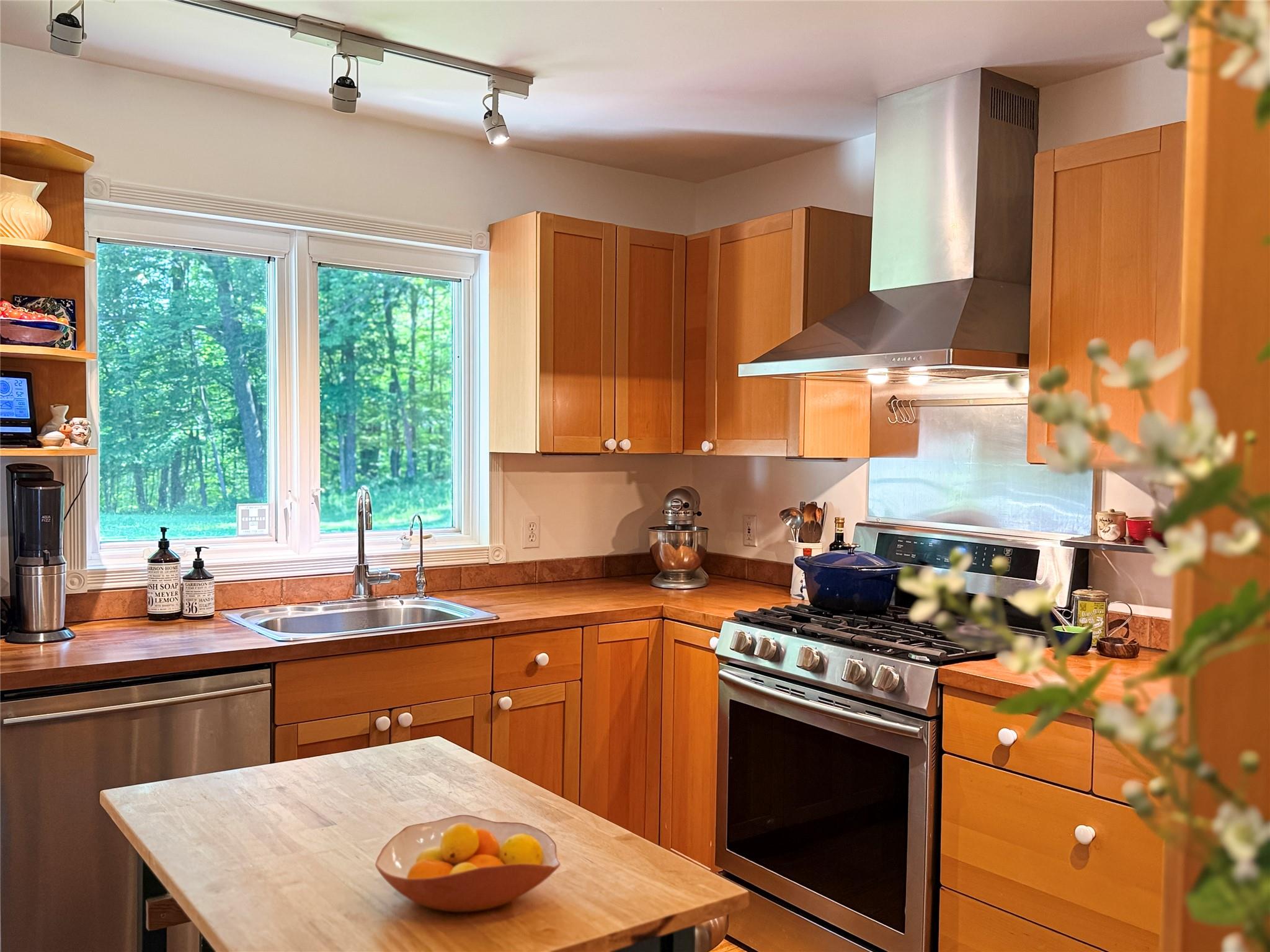 325 Metzger Road, Rhinebeck, New York image 17